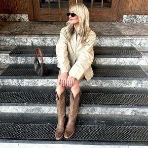 Freebird by Steven Taupe Gray/Tan Woodland Western Snip Toe Suede Leather Boots